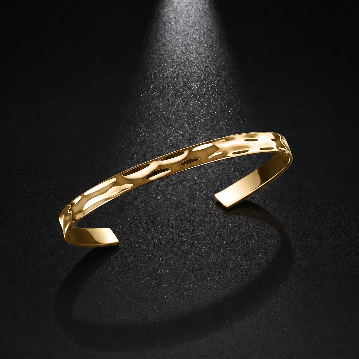 Polished C-Cuff | Gold